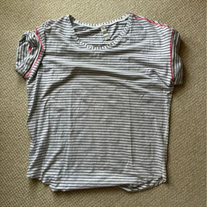 Lululemon top size 8!! Fits any size 4-8